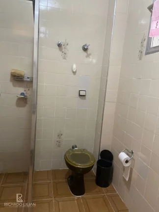 Imagem Apartamento no Canto do Forte a 3 quadras da praia - 1 dormitorio e uma vaga - A VENDA!!!