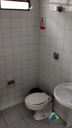 Imagem Sala comercial Sobreloja com 150m² em localização privilegiada na Vila Mariana á 600mts da Estação de Metrô Ana Rosa.