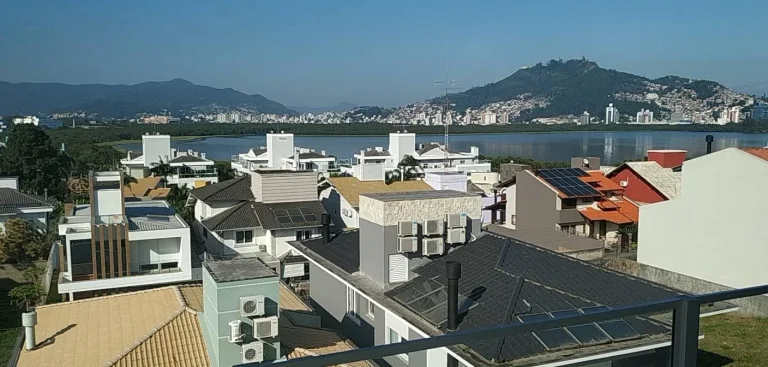 Imagem Casa 4 suítes alto padrão em Condomínio fechado no Bairro João Paulo