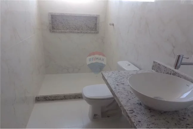 Imagem Excelente Oportunidade: Casa de 3 Quartos em Condomínio com Infraestrutura Completa
