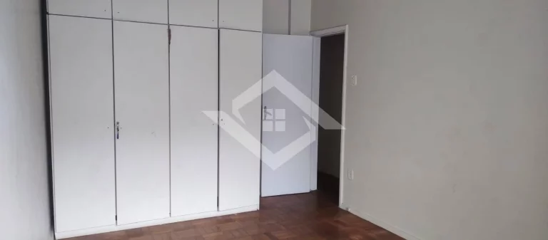 Imagem Apartamento de 2 Quartos para Venda em Copacabana com 100 m²