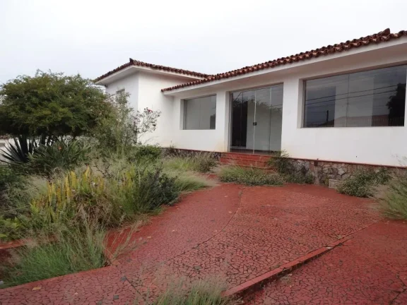 Imagem Casa ampla com vocação comercial no Centro , excelente para clínicas e escritórios , banheiros m...
