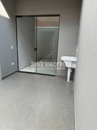 Imagem Casa Térrea Moderna no Condomínio Morada das Flores em Cambé com 3 Dormitórios, Suíte, Segurança 24h e Ótima Localização