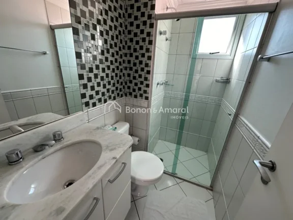 Imagem Amplo apartamento com ambientes bem distribuídos e ótima integração entre os espaços. A cozinha...