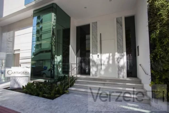 Imagem Apartamento 3 dormitórios para Venda em Balneário Camboriú / SC no bairro Centro