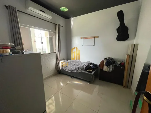 Imagem GH1945

Excelente casa na Vila Galvão, reformada, pra quem busca conforto e excelente localização...