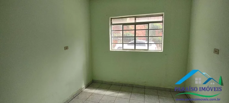 Imagem Ótima oportunidade: casa com 2 quartos no centro de Paraisópolis MG