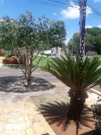Imagem Luxuosa Casa com 3 Suítes e Área Gourmet em Condomínio Privilegiado de Paulínia!