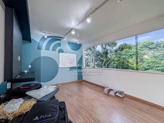 Imagem Casa à venda, 204 m² por R$ 800.000,00 - Alto - Teresópolis/RJ
