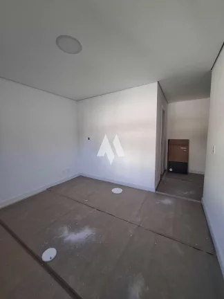 Imagem Casa Duplex /3quartos/sendo 3 suites/ piscina/Tomada para carro Elétrico/Santos