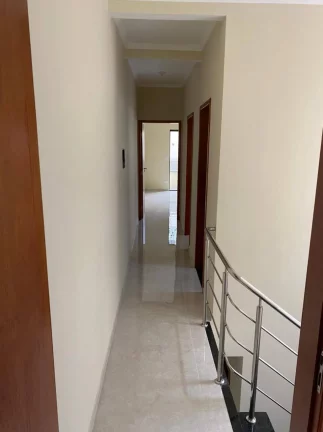 Imagem Casa com 03 Dormitórios à Venda no Jardim das Indústrias - SJCampos SP