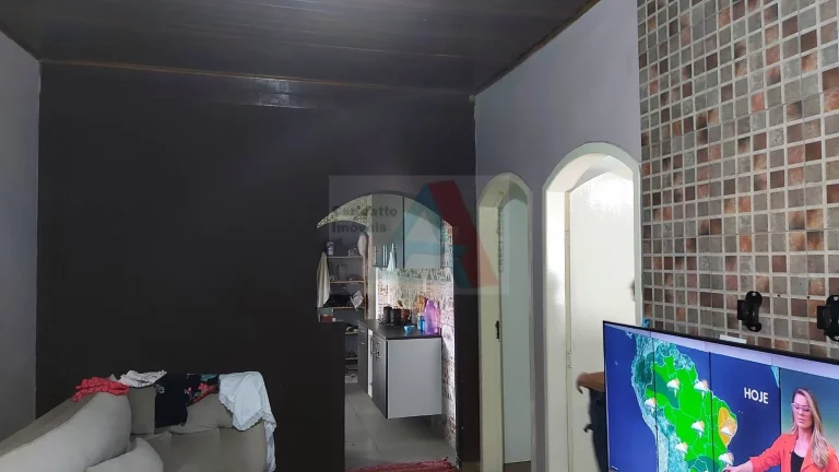 Imagem Oportunidade para investimento Casa t?(C)rrea com excelente localização