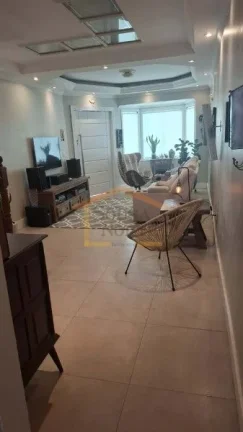 Imagem Sobrado com 195 m² de área construída em terreno de 125 m², distribuído em 4 andares. Possui 4 ...