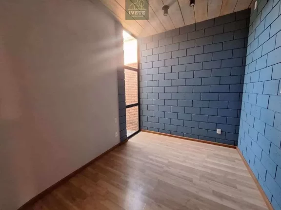 Imagem Ótima Casa à Venda em Socorro-SP