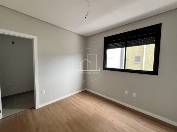 Imagem Casa / Sobrado para Venda em Florianópolis / SC no bairro Ingleses do Rio Vermelho