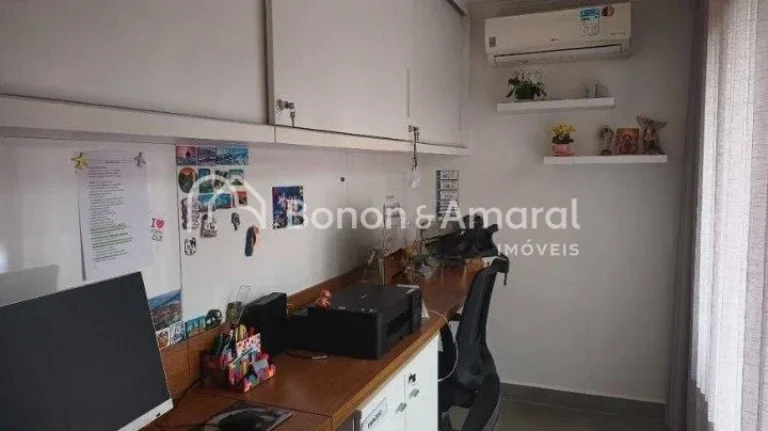 Imagem Linda e espaçosa casa com sala de estar, sala de jantar, cozinha, copa, lavabo, varanda gourmet, ri...