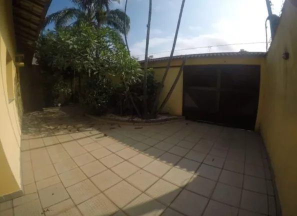 Imagem CASA COM 158 m² - -