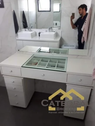 Imagem Sobrado com 300m² de área construída de 3 dormitórios por R$1.600.000,00 em Jundiaí/SP
