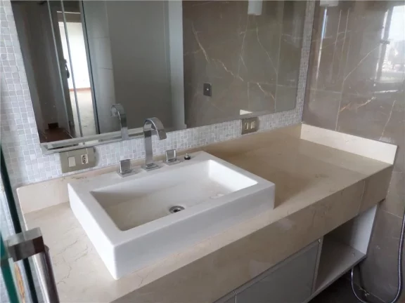 Imagem Apartamento alto padrão - 1º pavimento - 3 suítes, sendo uma master (todas com ar), sala e dormit...