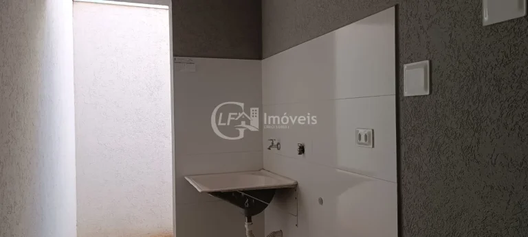 Imagem Casa para venda em Campo Grande-MS, bairro Panamá: 2 quartos, 1 suíte, 1 sala, 3 banheiros, 3 vagas de garagem, 133m².