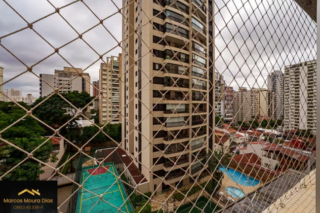 Imagem Apartamento em Perdizes, 120 m2, 3 Dormitórios, 2 Banheiros e 1 Lavabo. Edifício com Lazer, Portaria 24 hs e Gerador. Fácil Acesso a futura Estação Metrô