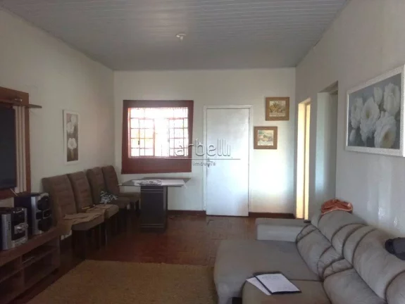 Imagem Casa com 130 M² com 3 dormitórios, cozinha, sala, banheiro, varanda, área de serviços, quintal, ...