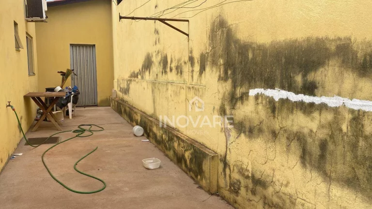 Imagem Casa com 2 dormitórios à venda, 80 m² por R$ 320.000,00 - Jardim América - Itumbiara/GO