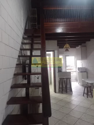Imagem Flat de Condomínio à Venda em Ubatuba-SP: 1 Quarto, 1 Sala, 1 Banheiro e Mais!