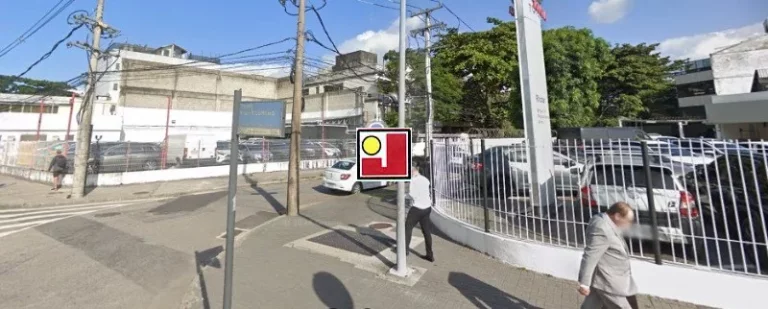 Imagem Vendo terreno na Av das Américas ... Armando Lombardi, 605m² reais, frontal rua, local nobre e de grande movimento. Junto metrô e BRT. Perto de tudo