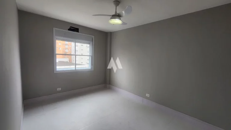 Imagem Apartamento em Ponta da Praia, Totalmente Reformado, 2 dormitórios, , 1 vaga, Santos/SP