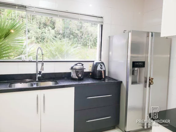 Imagem Casa à venda, 225 m² por R$ 2.000.000,00 - Quebra Frascos - Teresópolis/RJ