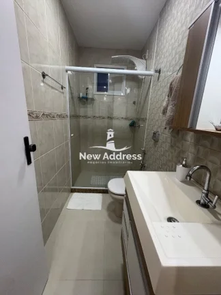 Imagem No Jockey, duas casas em um só imóvel com área gourmet: more com a família, alugue ou transforme em duplex. Comércio e serviços a poucos passos.