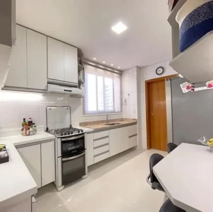 Imagem Apartamento para Venda em Cuiabá / MT no bairro Jardim das Américas
