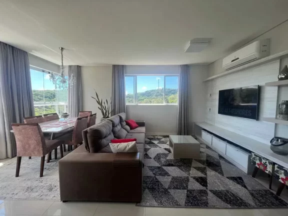 Imagem Apartamento com 2 suítes e 2 vagas de garagem no Bairro Pioneiros em Balneário Camboriú/SC