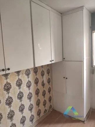 Imagem Apartamento com 3 dormitórios à venda, 65m²