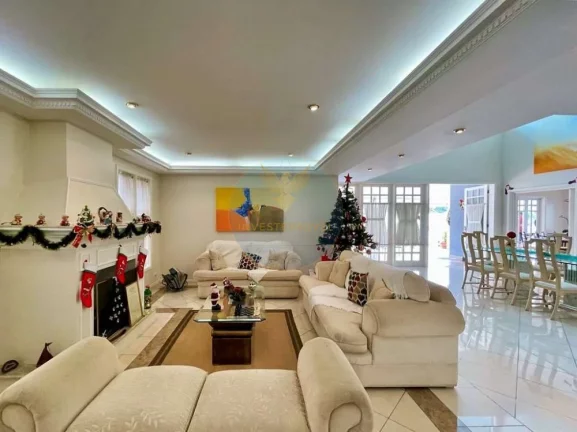 Imagem Casa em Condomínio a Venda no bairro Granja Viana - Cotia, SP