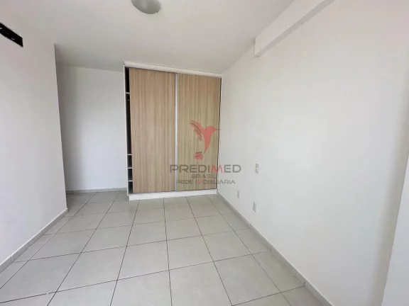 Imagem Vende-se apartamento no bairro de Tambaú, andar alto, super ventilado