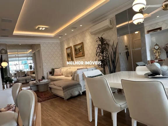 Imagem Apartamento á venda finamente mobiliado com 3 suítes, 2 vagas no centro Balneário Camboriú
