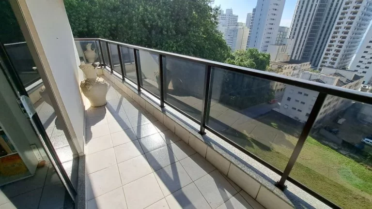 Imagem APARTAMENTO AMPLO NA PRAIA DAS ASTÚRIAS COM VISTA PARA O MAR, LAZER E 2 VAGAS