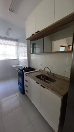Imagem Vendo este lindo apto de 2 quartos, vaga de garagem, sacada. Nova Friburgo.