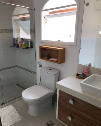 Imagem CASA COND , 3 DORM , 3 VAGA DE CARRO.FL58