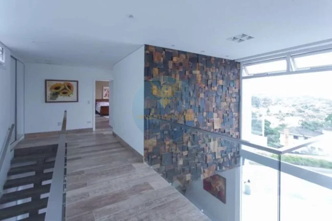 Imagem Casa em Condomínio a Venda no bairro Granja Viana - Cotia, SP