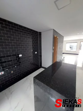Imagem Imperdível! Casa à venda em São Paulo-SP, Vila São Geraldo: 3 quartos, 1 suíte, 2 salas, 3 banheiros, 2 vagas de garagem, 130m².