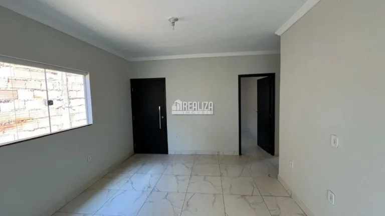 Imagem Casa com 2 dormitórios no bairro Jardim Maria Alice, Uberaba