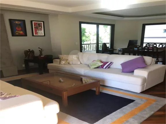 Imagem Apartamento à venda com 3 quartos, sendo 1 suíte, no condomínio Ouro Preto, São Paulo - SP