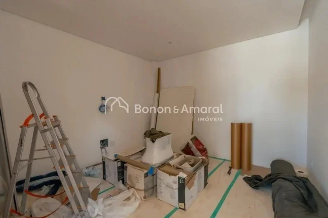 Imagem Casa à venda no Condomínio Pedra Alta, um imóvel de alto padrão que combina elegância, conforto...