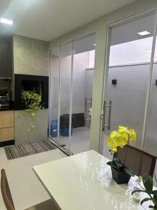 Imagem Casa em Condomínio para Venda em Cuiabá / MT no bairro Jardim Imperial