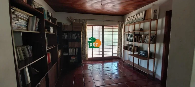 Imagem Área para Venda em São Roque, Jardim Boa Vista, 2 dormitórios, 3 banheiros