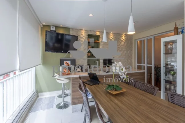 Imagem Apartamento excelente com 165m², 3 suítes e 3 vagas
