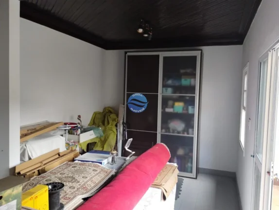 Imagem Casa a venda em Santos no Embaré, tipo raro, oportunidade.